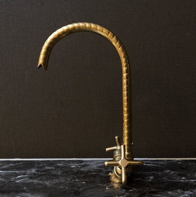 Single Hole Gooseneck Faucet