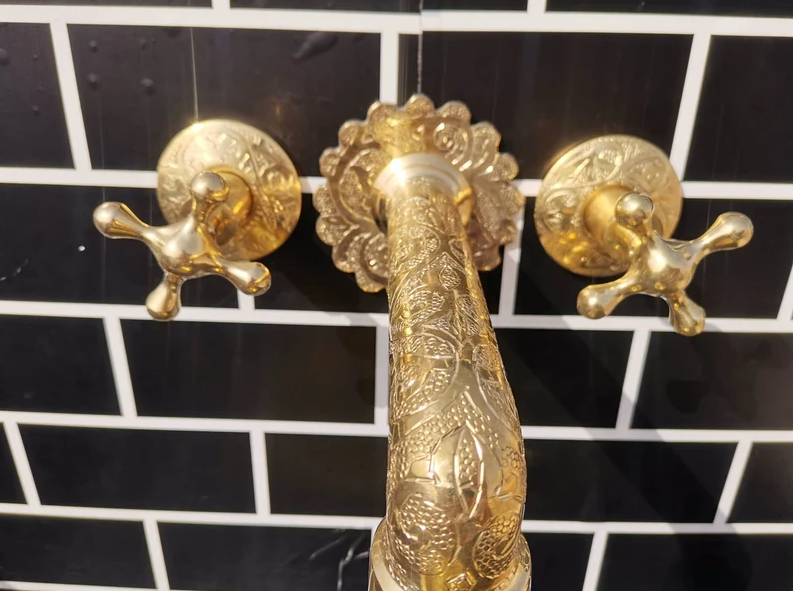 Unlacquered Brass Wall Mounted Faucet , Engraved Antique Brass Sink Faucet with rough in valve