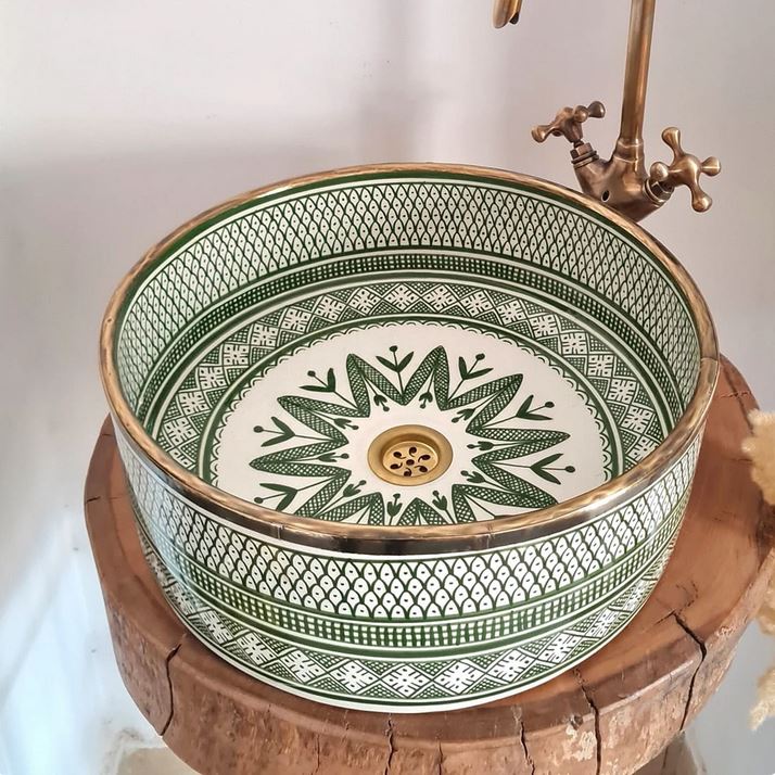 Serene Verde: Custom Green Ceramic Sink with Brass Rim - Eco-Friendly Bathroom Vanity Centerpiece - Stylish Decor Statement Piece